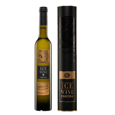 Garrafa de vinho e embalagem cilíndrica preta com rótulos ICE WINE CRICOVA