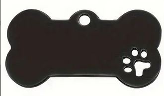 Placa preta em forma de osso para identificação de animais com recorte em forma de pata