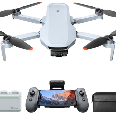 Drone cinzento com hélices pretas e pontas laranja ao lado de controlador, bateria e bolsa pretos com marca Potensic