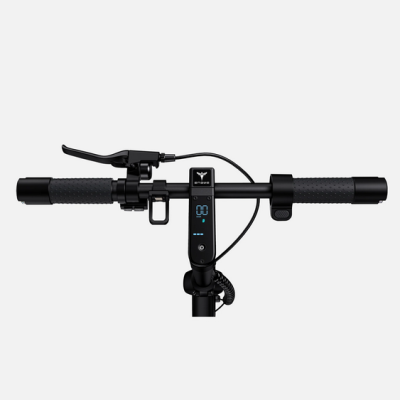 Guiador preto de trotinete elétrica com visor digital e punhos antiderrapantes