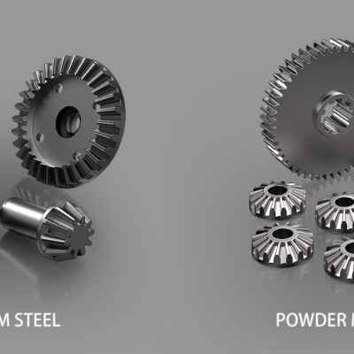 Engrenagens metálicas prateadas em fundo cinzento com textos CHROMIUM STEEL e POWDER METALLURGY