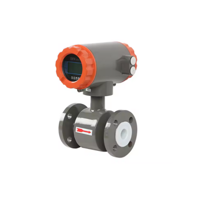 Medidor de fluxo industrial cinzento com tampas laranja e visor digital