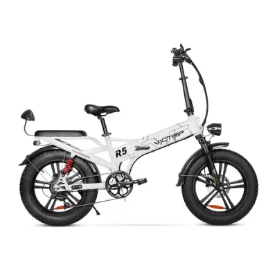 Bicicleta elétrica branca com pneus largos e detalhes pretos