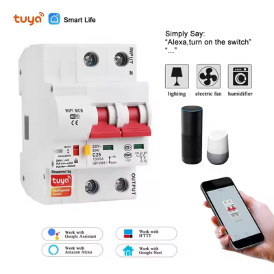 Disjuntor WiFi tuya branco com interruptores vermelhos e parafusos metálicos, texto e imagens de assistentes virtuais e telemóvel com app