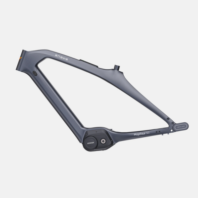 Estrutura de bicicleta elétrica cinzenta escura com textos visíveis