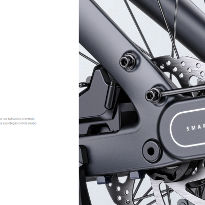 Fechadura inteligente preta numa bicicleta cinza com disco de travão prateado