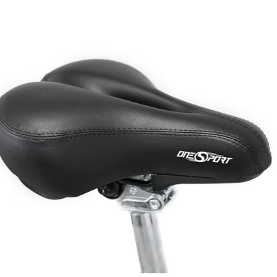 Selim de bicicleta preto com logótipo ONESPÓRT em branco
