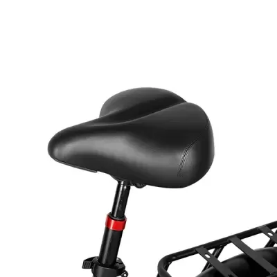 Sela preta ergonómica de bicicleta com tubo de selim preto e anel vermelho