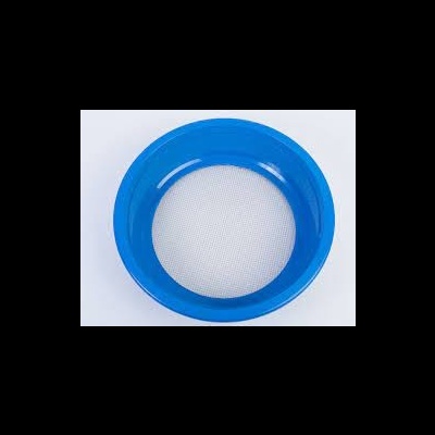 Peneira redonda azul com rede metálica