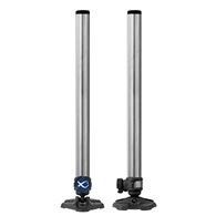 Dois sistemas de iluminação LED tubulares prata com bases pretas.