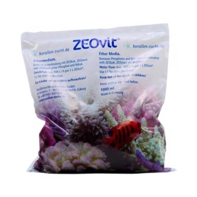 Embalagem plástica com mídia filtrante ZEOVIT e imagem de corais e peixe vermelho