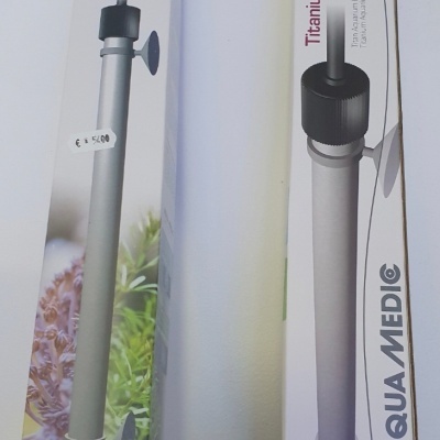 Caixas verticais de aquecedores de titânio AQUA MEDIC para aquários com potências 300 W e 500 W