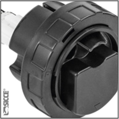 Peça preta de plástico tipo bomba mecânica da marca SICCE