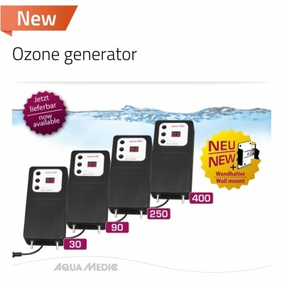 Quatro geradores de ozono Aqua Medic pretos com diferentes capacidades e texto promocional em várias línguas.