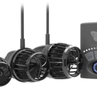 Conjunto de bombas de circulação negras com controlador