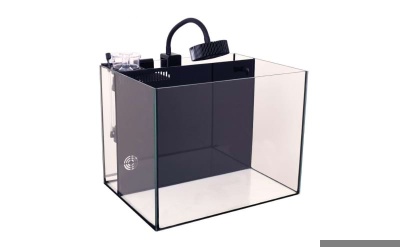 Aquário de vidro transparente com filtro interno e tampa preta