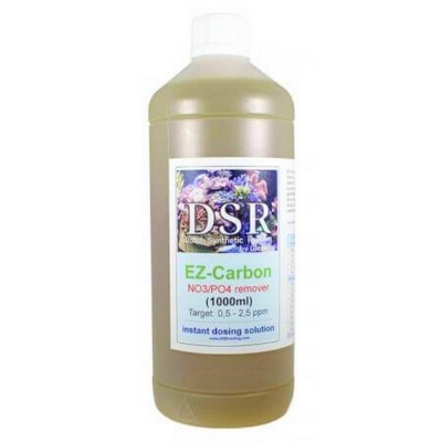 Garrafa plástica translúcida com rótulo branco do produto EZ-Carbon da DSR