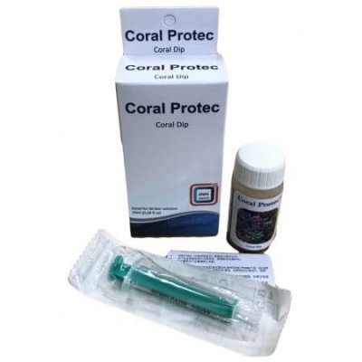 Produto Coral Protec Coral Dip com embalagem branca, frasco pequeno e seringa verde em plástico