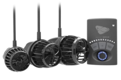 Conjunto de bombas de circulação negras com controlador