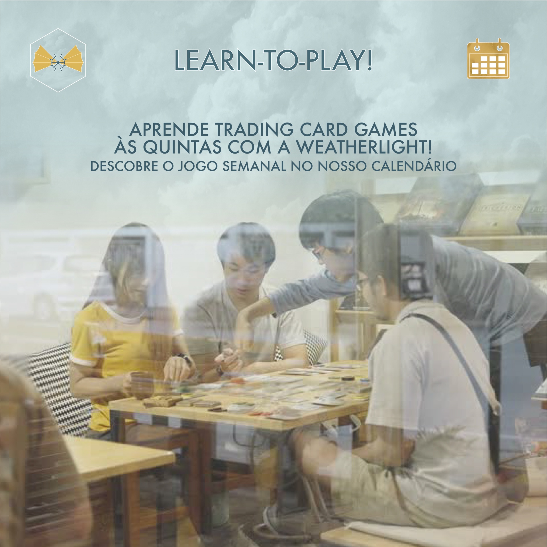 Jovens jogando jogo de cartas com texto promocional em português