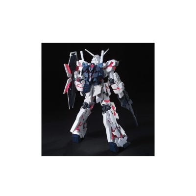 Figura de robô mecha branco, azul escuro e vermelho com antenas