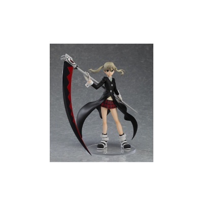 Figura de ação feminina com casaco preto e saia xadrez vermelha segurando uma foice grande preta e vermelha.