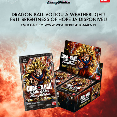 Embalagens do jogo de cartas Dragon Ball Super com personagem Goku em modo Super Saiyajin