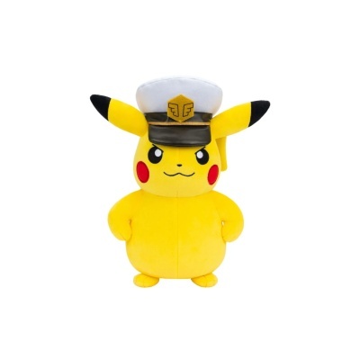 Peluche de Pikachu com boné branco e preto em fundo branco.
