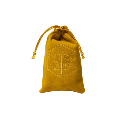 Saco amarelo de tecido aveludado com cordão e bordado CRITICAL ROLE.