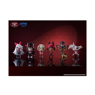 Figuras colecionáveis de personagens de desenho animado em fundo vermelho com padrão