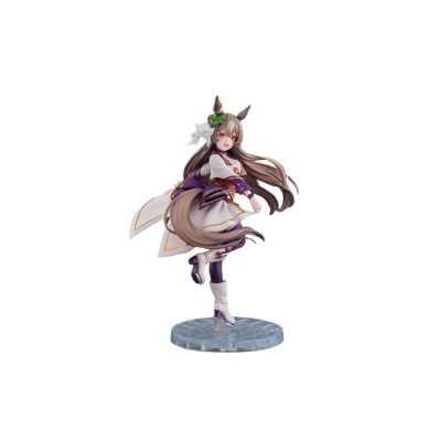 Figura anime com cabelo castanho, roupa branca e roxa, em base transparente