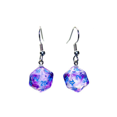 Brincos com dados coloridos em roxo e azul