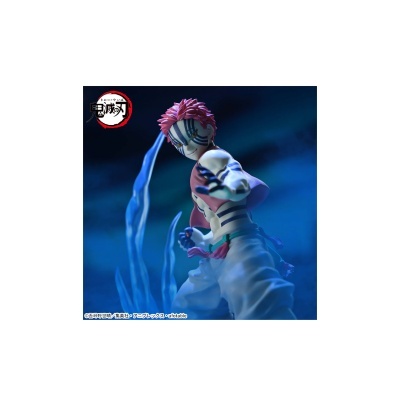 Figura do personagem Akaza de Kimetsu no Yaiba com cabelo rosa e tatuagens azuis