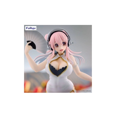 Figura anime de cabelo cor-de-rosa com auscultadores e leque cinza