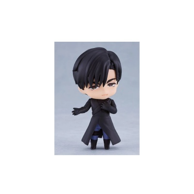 Figura de ação com casaco preto, cabelo preto e olhos vermelhos