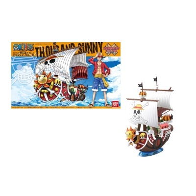 Miniatura do barco Thousand Sunny com personagem ao lado e caixa colorida