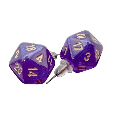 Brincos com dados de 20 faces roxos com números dourados