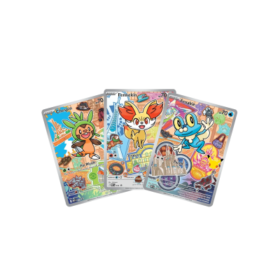 Três cartas colecionáveis Pokémon com os personagens Chespin, Fennekin e Froakie