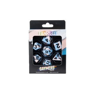 Conjunto de dados RPG com cores da bandeira transgénero em embalagem preta