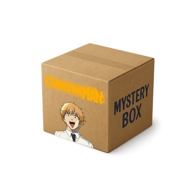 Caixa de cartão com personagem animada e texto CHAINSAWMAN e MYSTERY BOX