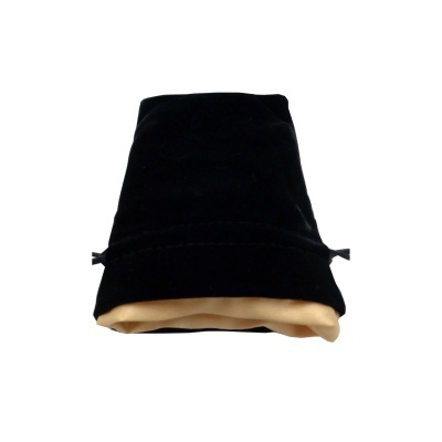 Bolsa preta de veludo com forro castanho claro