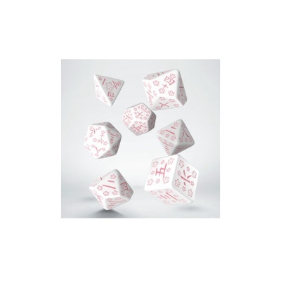 Dados poliédricos brancos com símbolos vermelhos e flores, fundo branco
