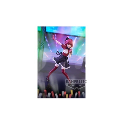 Figura de ação Banpresto de personagem feminina em traje estilo maid