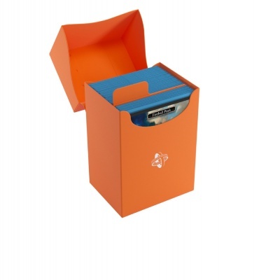 Caixa de cartas laranja com cartas azuis e etiquetas pretas e azuis