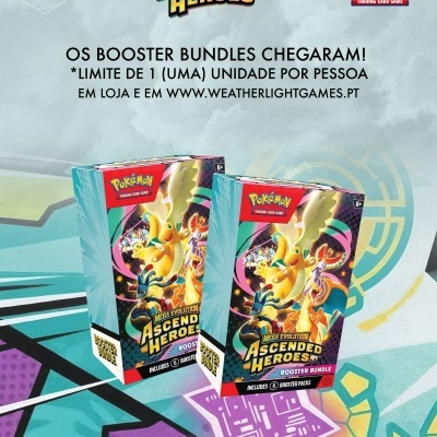 Caixas de booster bundle Pokémon Mega Evolution Ascended Heroes com arte colorida e texto promocional em fundo abstrato