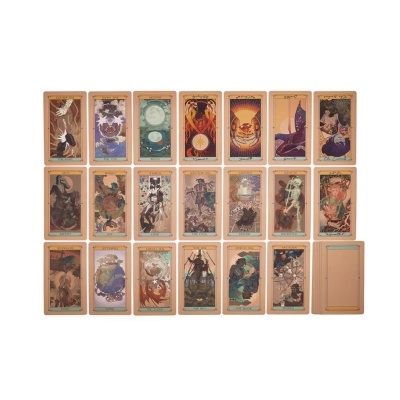 Cartas de tarot ilustradas coloridas com nomes em inglês dispostas em linhas sobre fundo branco