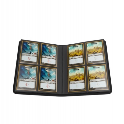 Álbum preto aberto com oito cartas colecionáveis de jogos com imagens diversas e bordas douradas