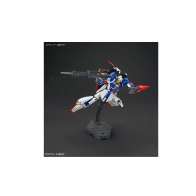 Figura de ação robô mecha azul, branco, vermelho e amarelo com arma, num suporte preto