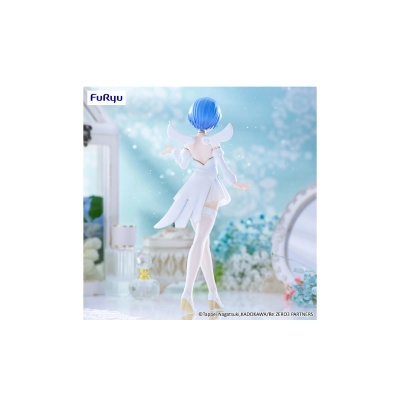 Boneca colecionável de cabelo azul e vestido branco com asas