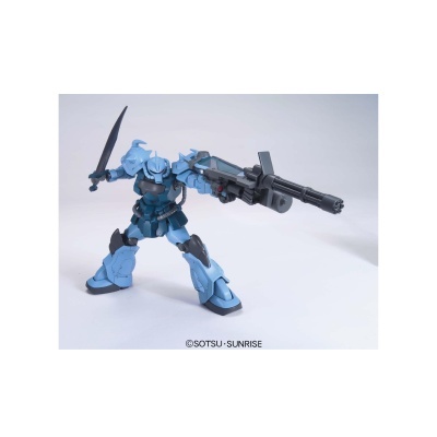 Figura de ação azul com espada e arma de cano giratório